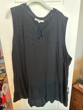 LOFT Black Sleeveless Eyelet-Trim Tiered Tank